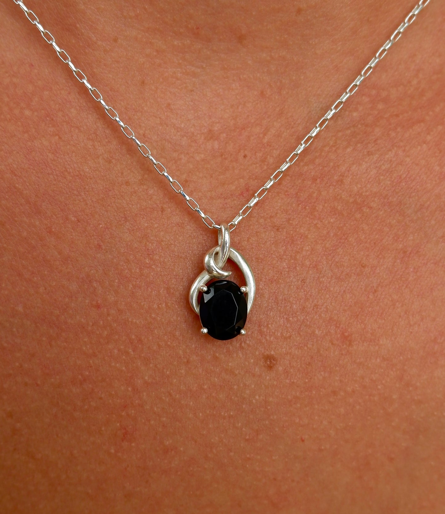 Dainty Black Onyx Pendant Necklace