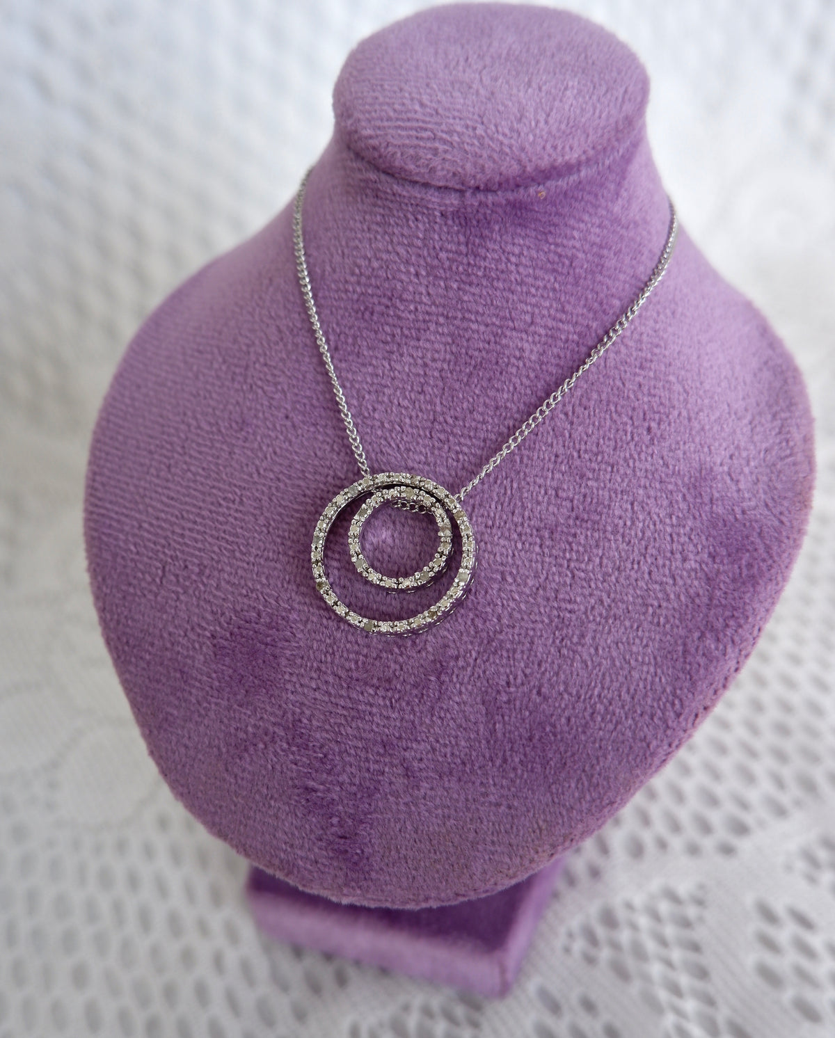 Nesting Circles Necklace