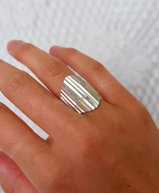 Diamond Cut Glimmer Ring