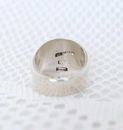 Modernist Curve Ring