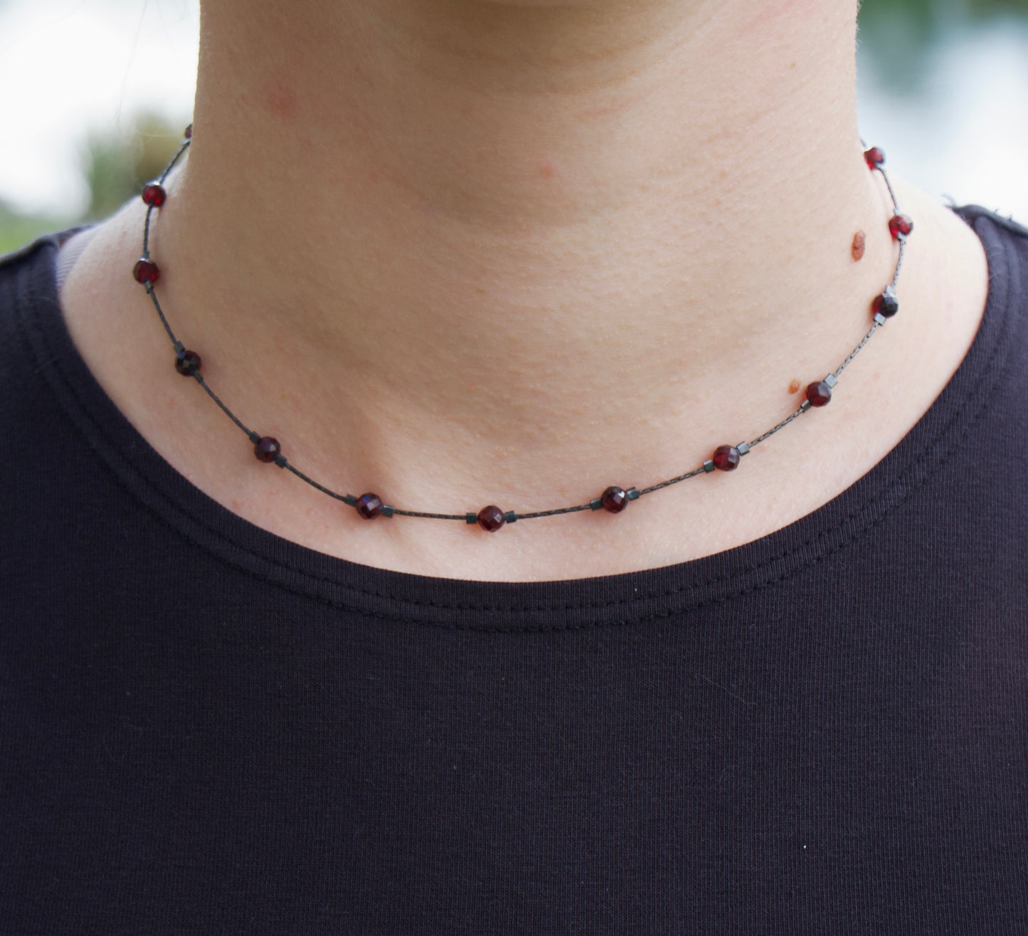 90s Style Garnet Choker Necklace