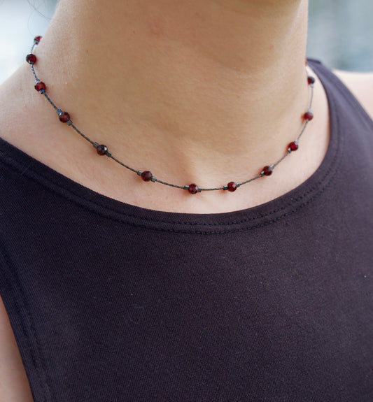 90s Style Garnet Choker Necklace